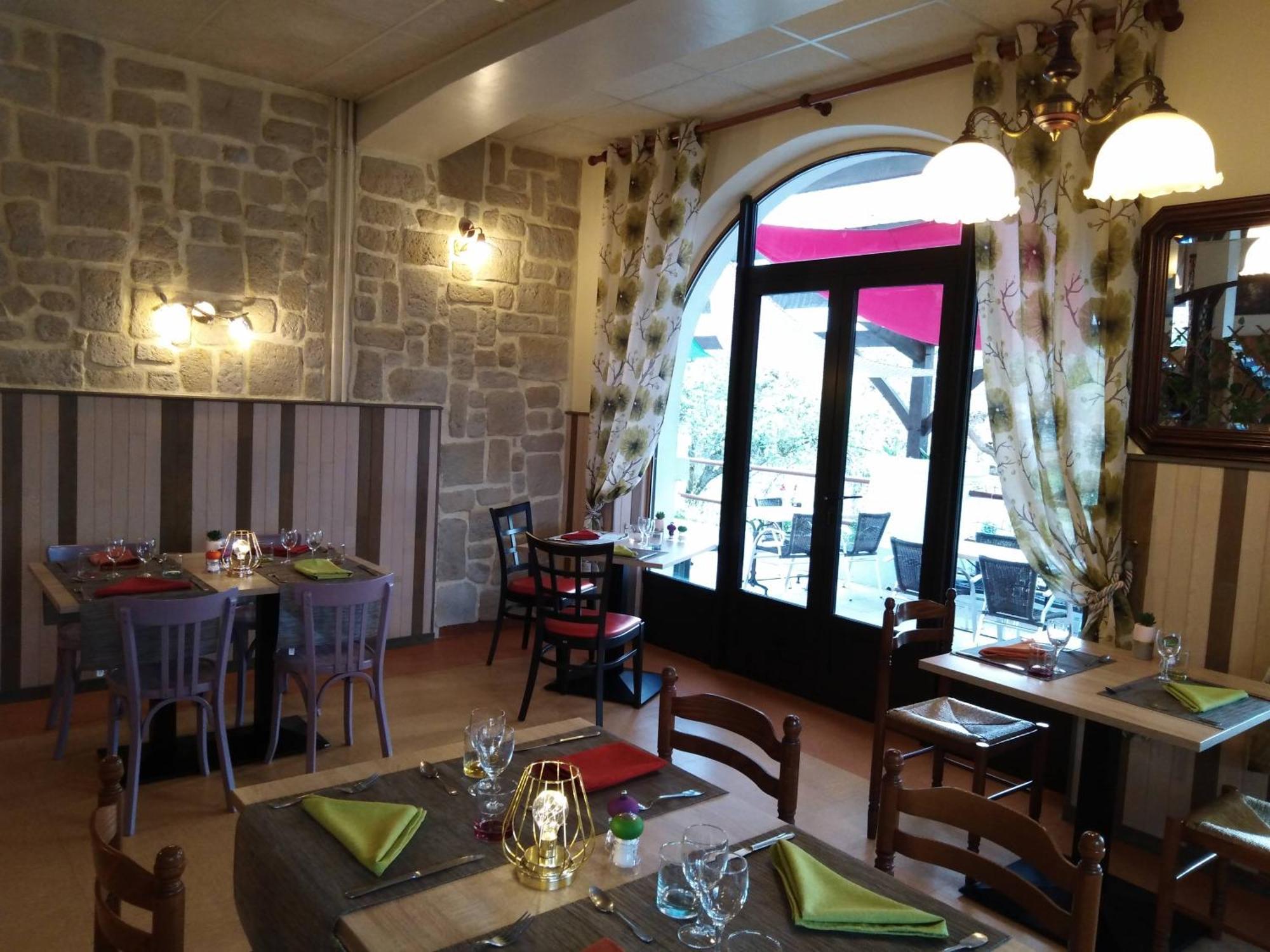 Hotel Du Pont Et Restaurant A Groléjac Eksteriør billede